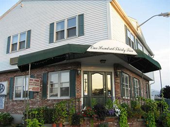 Uncommoner By Reverie Boutique Collection Hotel 3*