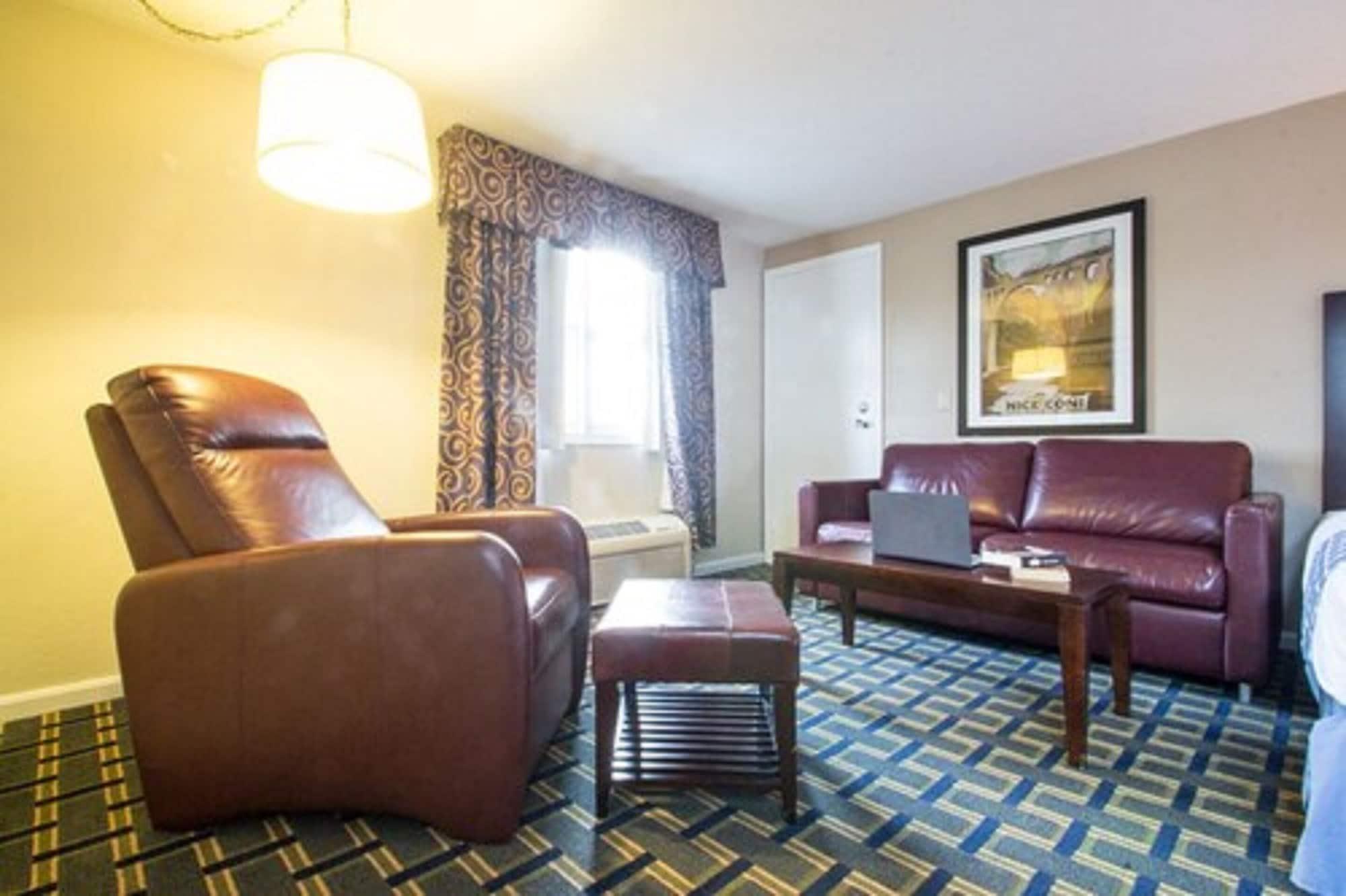 Uncommoner By Reverie Boutique Collection Hotel West Yarmouth